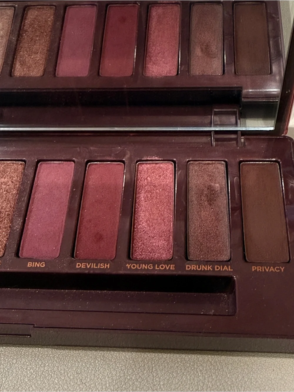 Urban Decay Naked Cherry Eyeshadow Palette - Cherry, Berry, Rose Tones